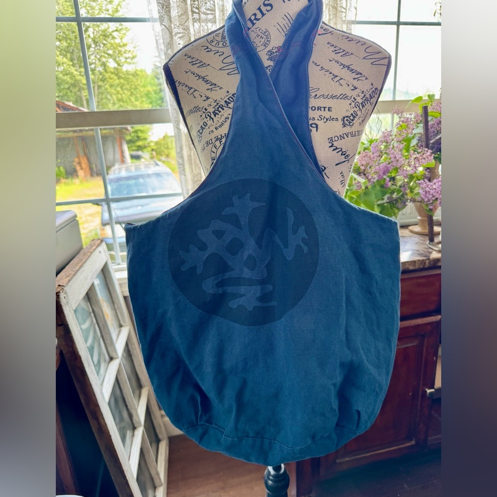 Manduka Blue Tote Bag Durable Fabric Casual Design
